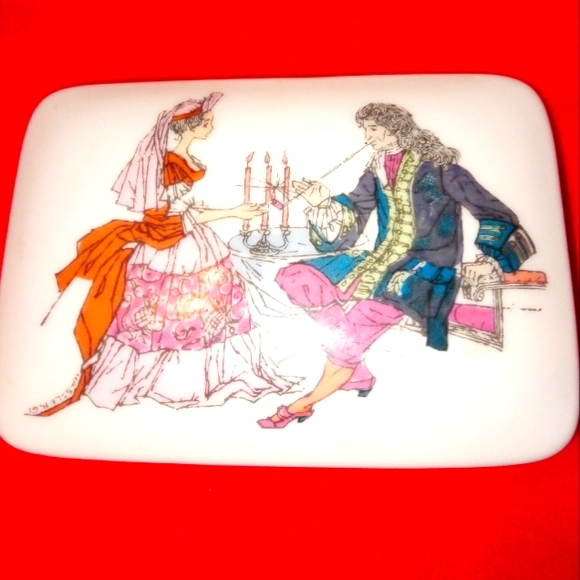 Rosenthal Germany / Lufthansa Other - Vintage Rosenthal- Lufthansa Porcelain Trinketbox "Courting Colonials"